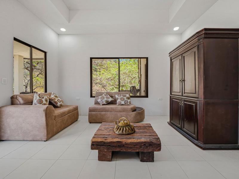 3 bed Single Family Homes For Sale in Playa Potrero, Guanacaste - hero 4