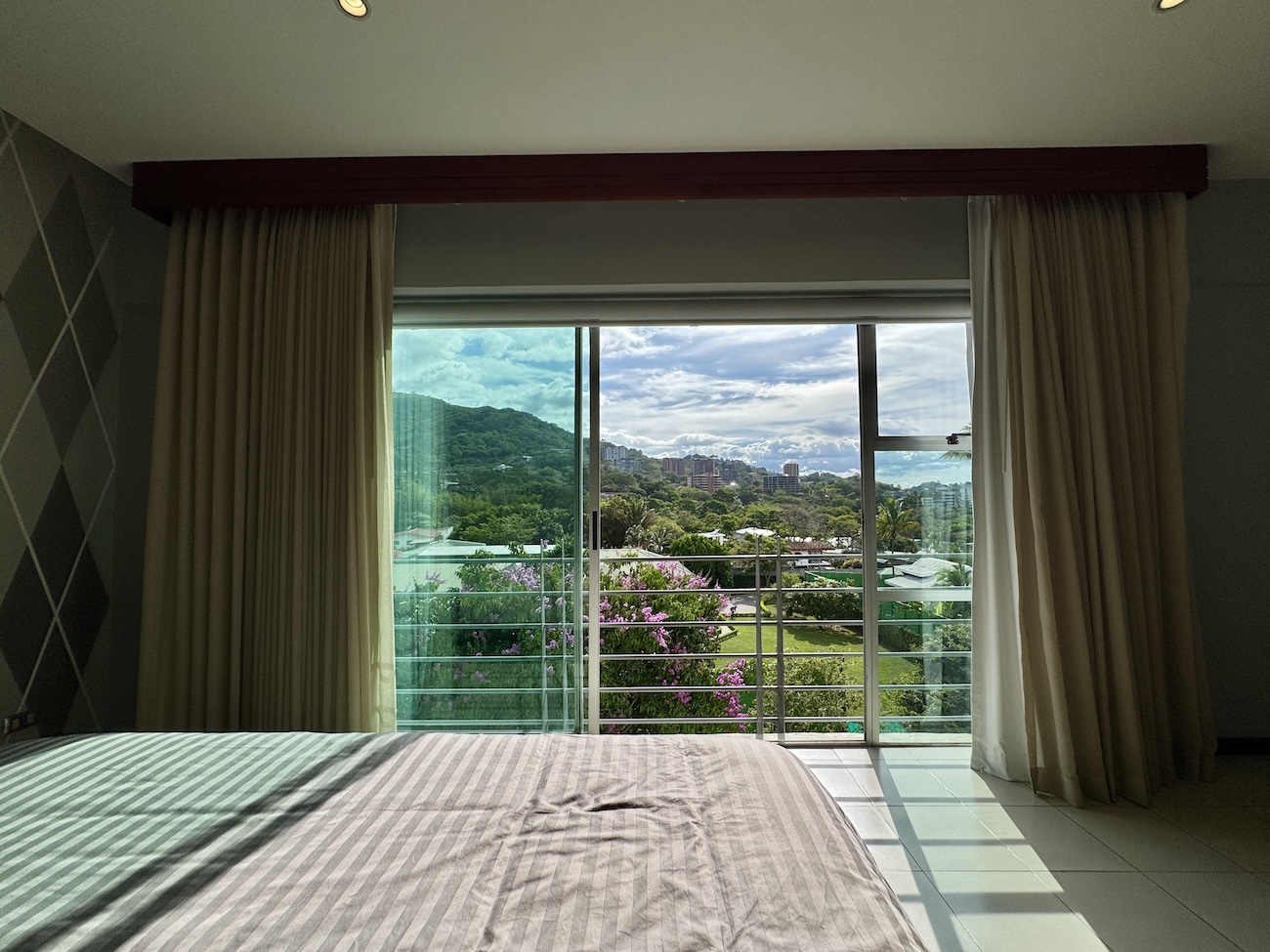 3 bed Apartment For Sale in Escazu, San Jose - thumb 9