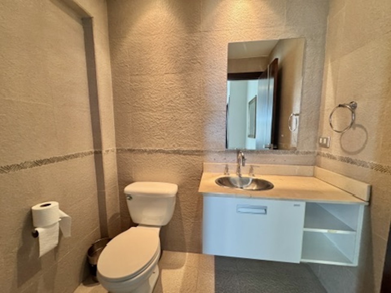 3 bed Apartment For Sale in Escazu, San Jose - thumb 2