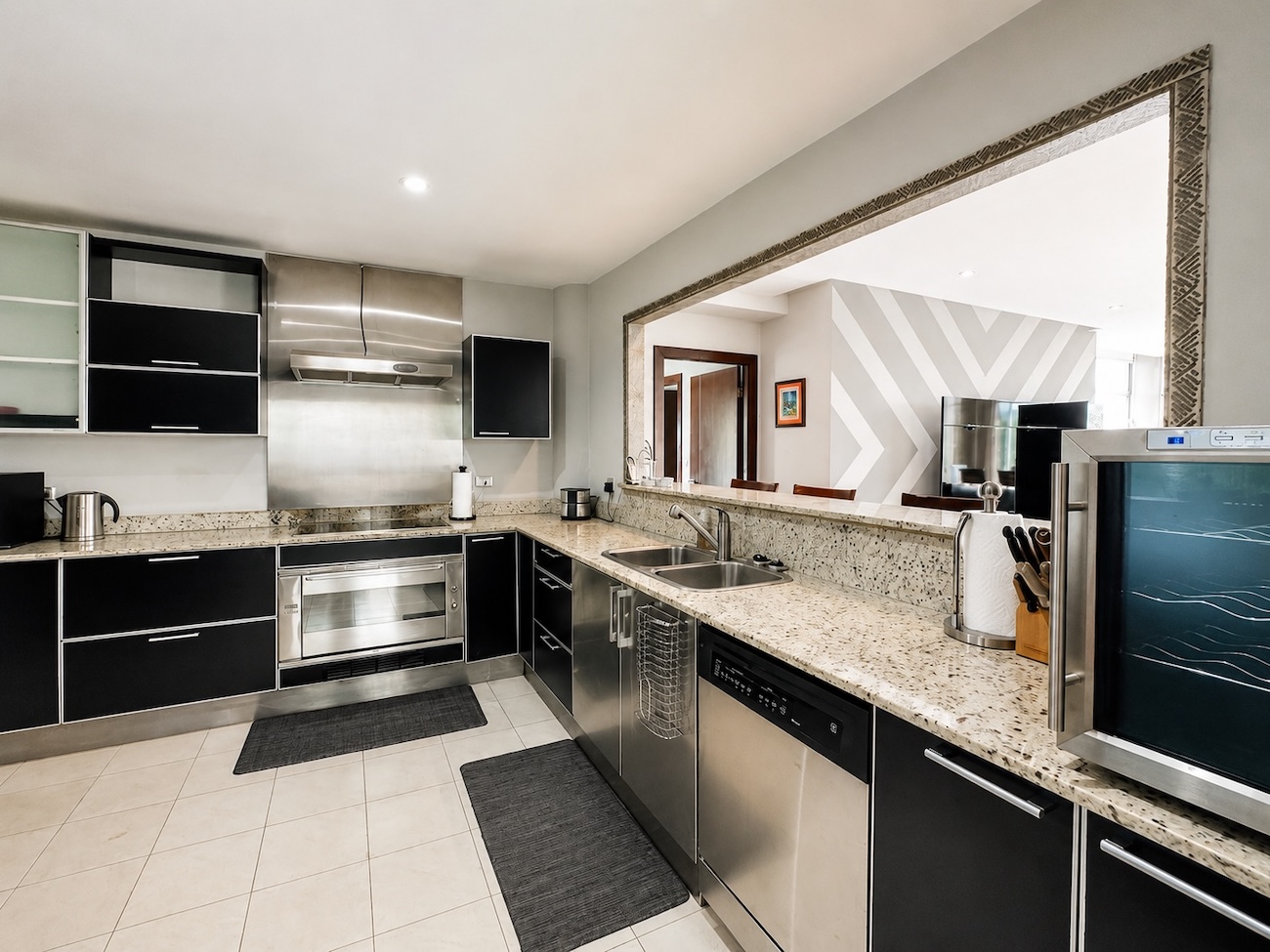 3 bed Apartment For Sale in Escazu, San Jose - thumb 3