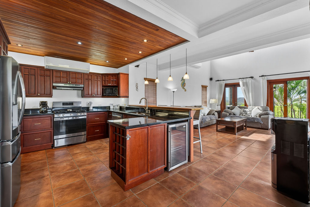 4 bed Single Family Homes For Sale in Playa Potrero, Guanacaste - thumb 2