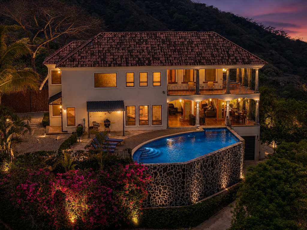 4 bed Single Family Homes For Sale in Playa Potrero, Guanacaste - thumb 26