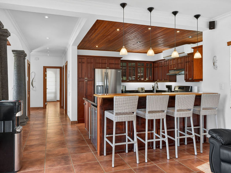 4 bed Single Family Homes For Sale in Playa Potrero, Guanacaste - hero 3