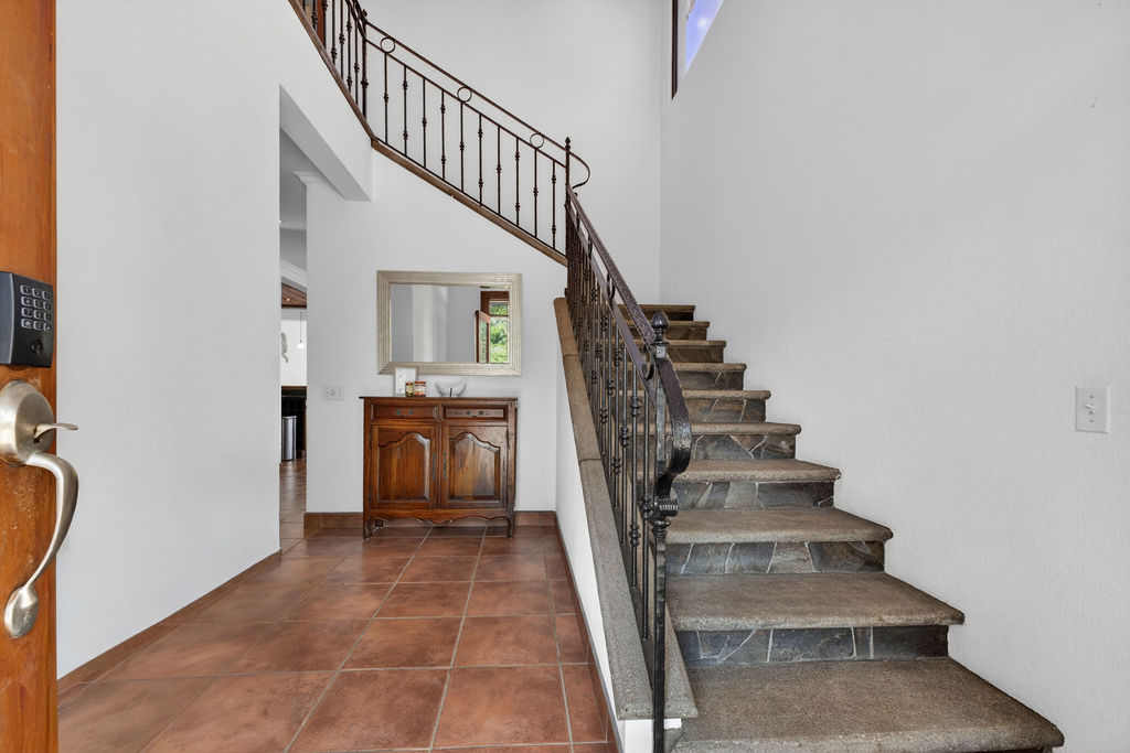4 bed Single Family Homes For Sale in Playa Potrero, Guanacaste - thumb 5