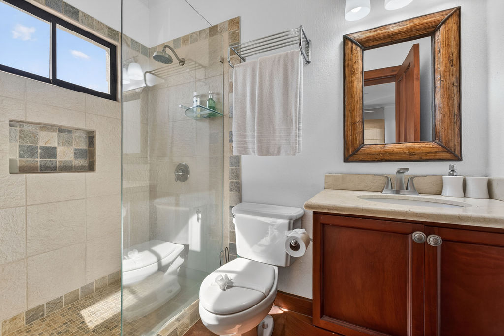 4 bed Single Family Homes For Sale in Playa Potrero, Guanacaste - thumb 9