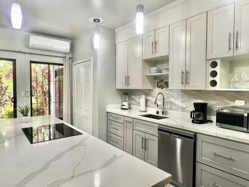 2 bed Condo For Sale in Quepos, Puntarenas - hero 6