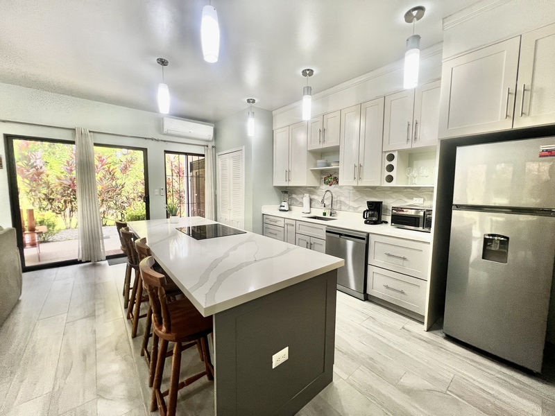 2 bed Condo For Sale in Quepos, Puntarenas - hero 5