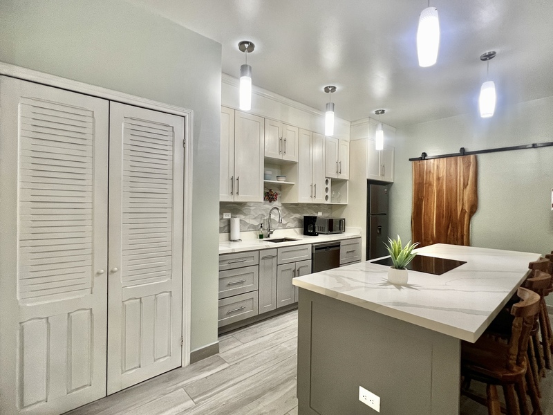 2 bed Condo For Sale in Quepos, Puntarenas - hero 10