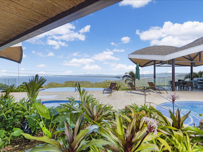 2 bed Condo For Sale in Jaco, Puntarenas - hero 14
