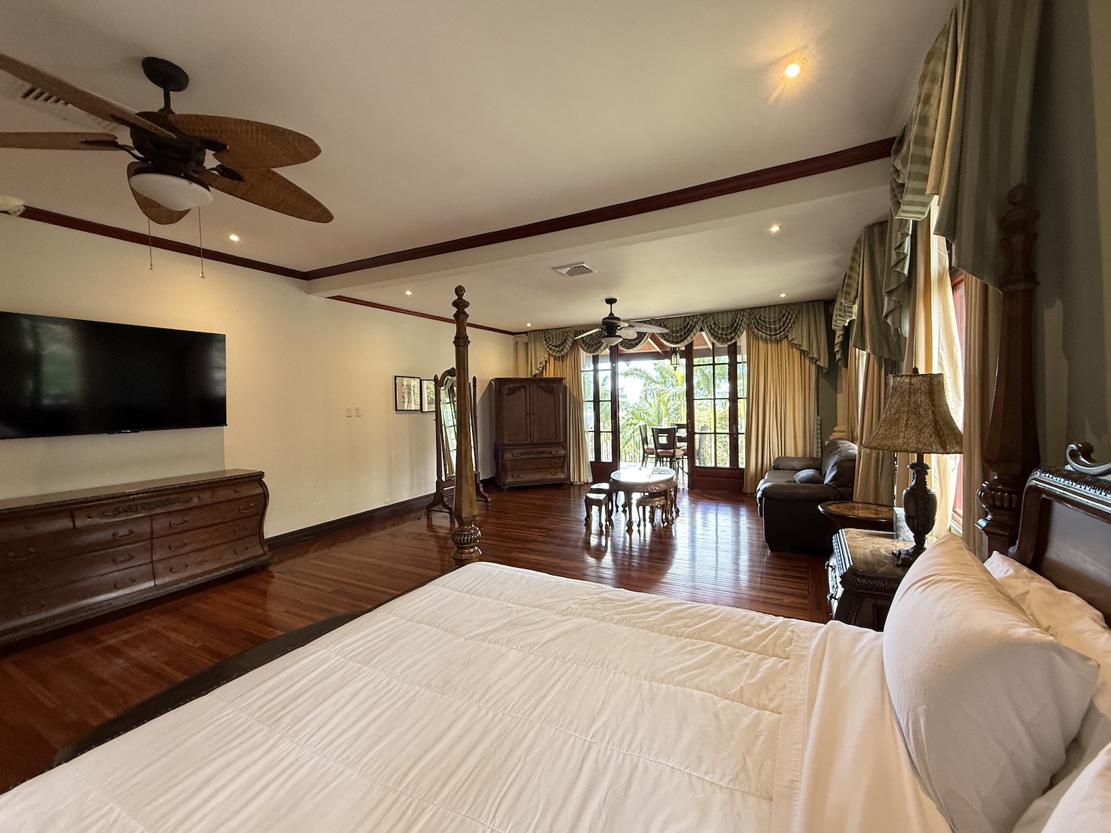 12 bed Single Family Homes For Sale in Santa Ana, San Jose - thumb 17