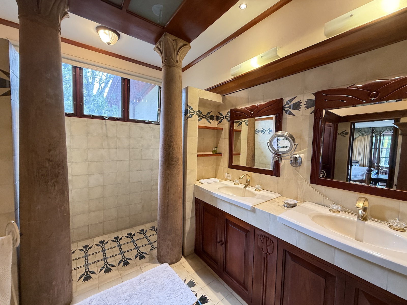 12 bed Single Family Homes For Sale in Santa Ana, San Jose - thumb 19