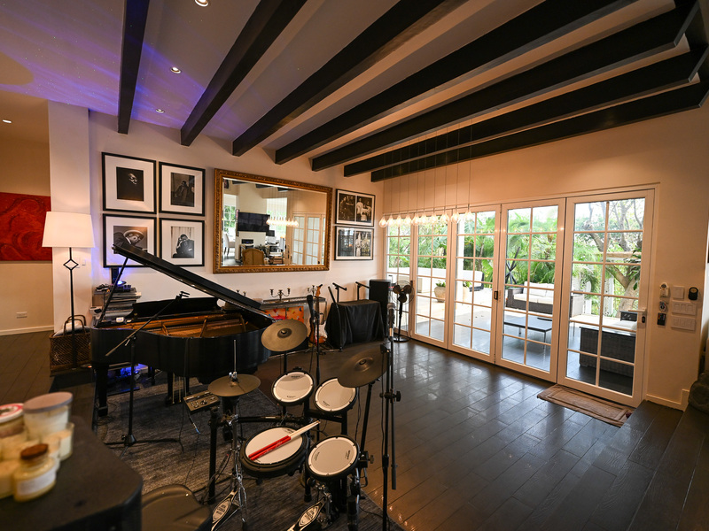 9 bed Single Family Homes For Sale in Playa Hermosa Santa Teresa, Puntarenas - hero 24