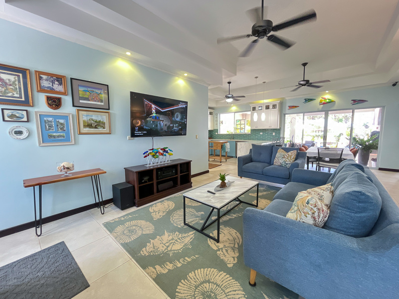 3 bed Single Family Homes For Sale in Playa Bejuco, Puntarenas - hero 2