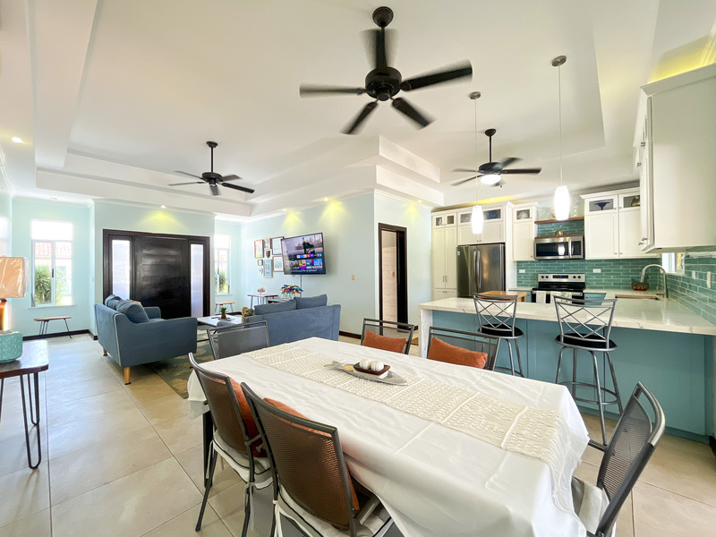 3 bed Single Family Homes For Sale in Playa Bejuco, Puntarenas - hero 5