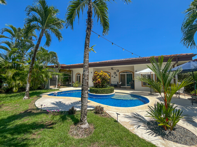 3 bed Single Family Homes For Sale in Playa Bejuco, Puntarenas - hero 2