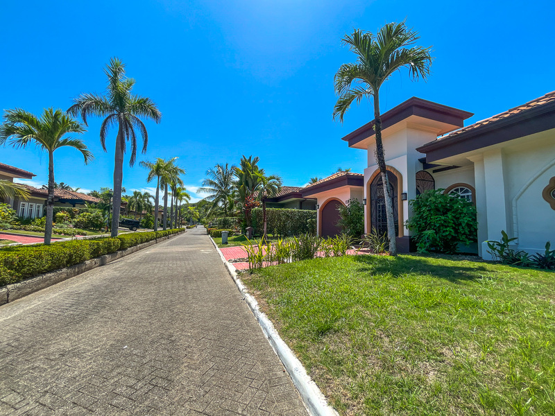3 bed Single Family Homes For Sale in Playa Bejuco, Puntarenas - hero 28