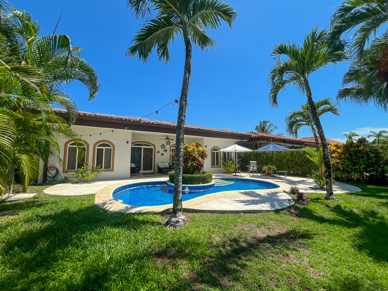 3 bed Single Family Homes For Sale in Playa Bejuco, Puntarenas - hero 3