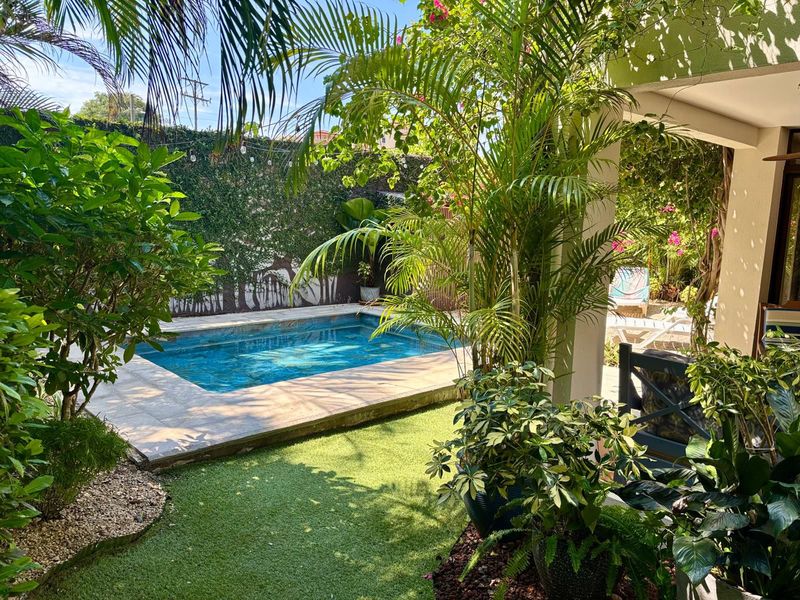4 bed Single Family Homes For Sale in Jaco, Puntarenas - hero 2