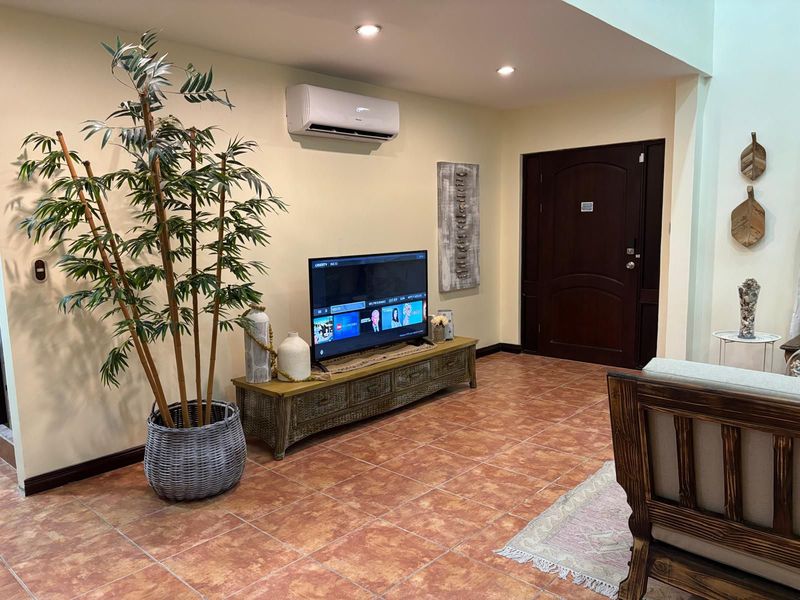 4 bed Single Family Homes For Sale in Jaco, Puntarenas - hero 3