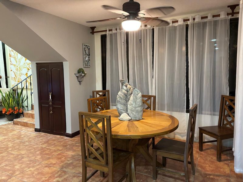 4 bed Single Family Homes For Sale in Jaco, Puntarenas - hero 4