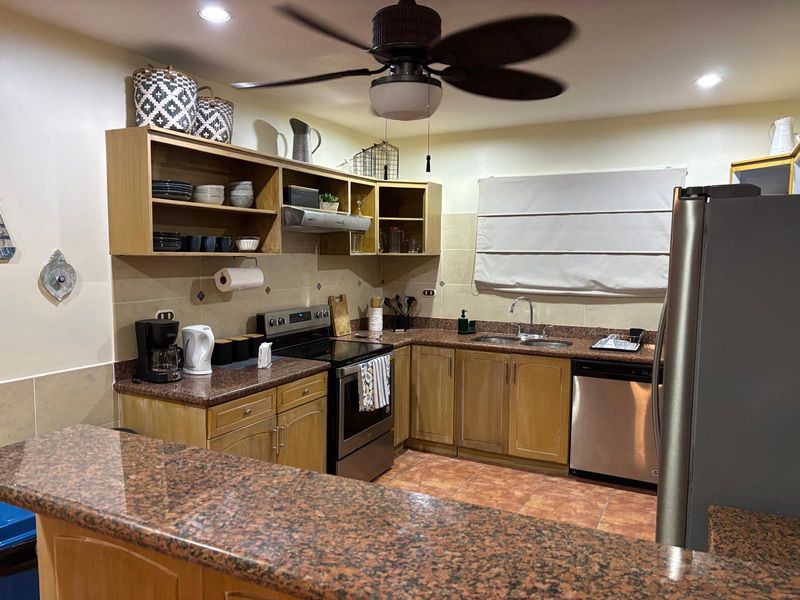 4 bed Single Family Homes For Sale in Jaco, Puntarenas - hero 8