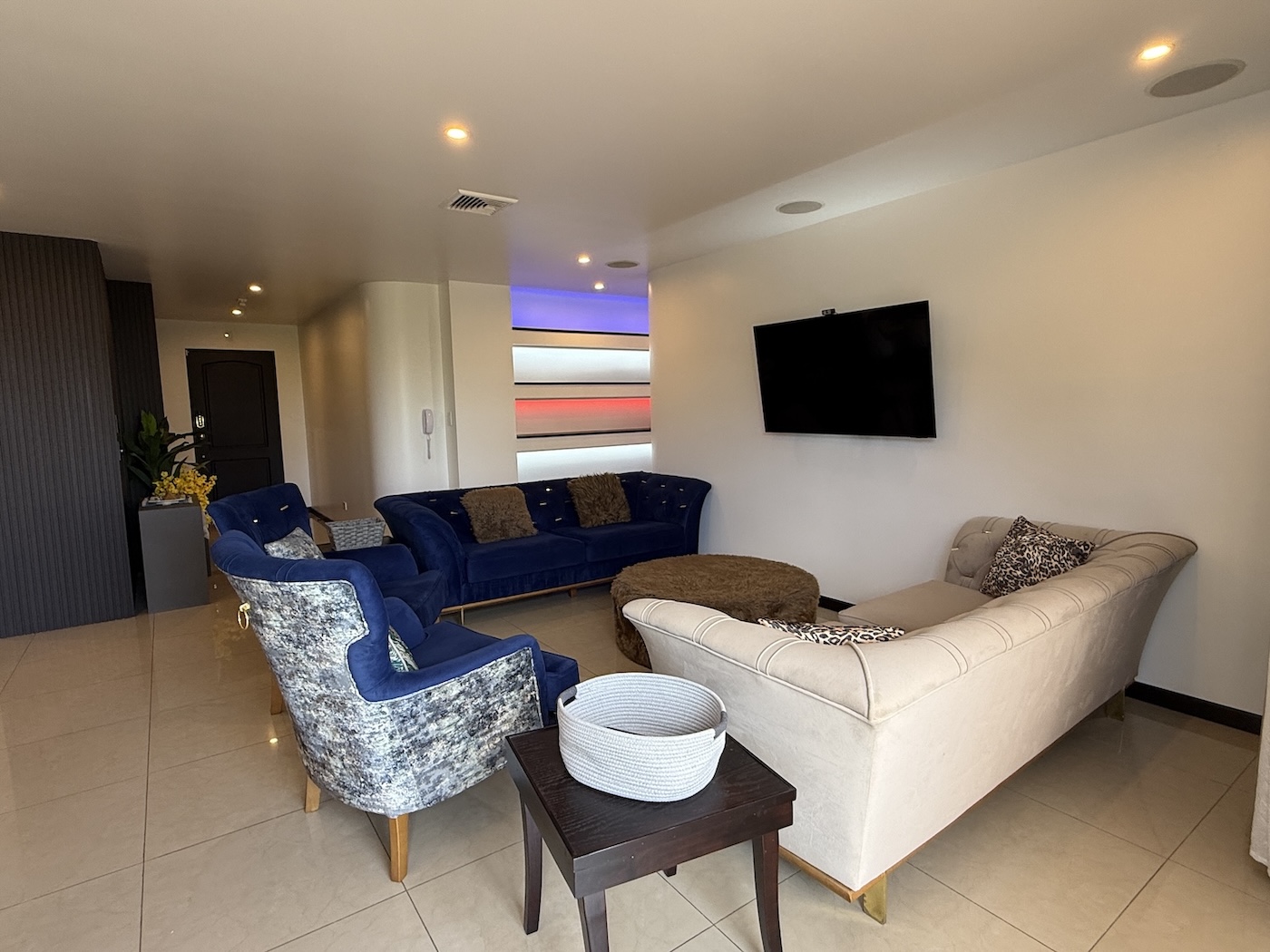 3 bed Apartment For Sale in Escazu, San Jose - thumb 8