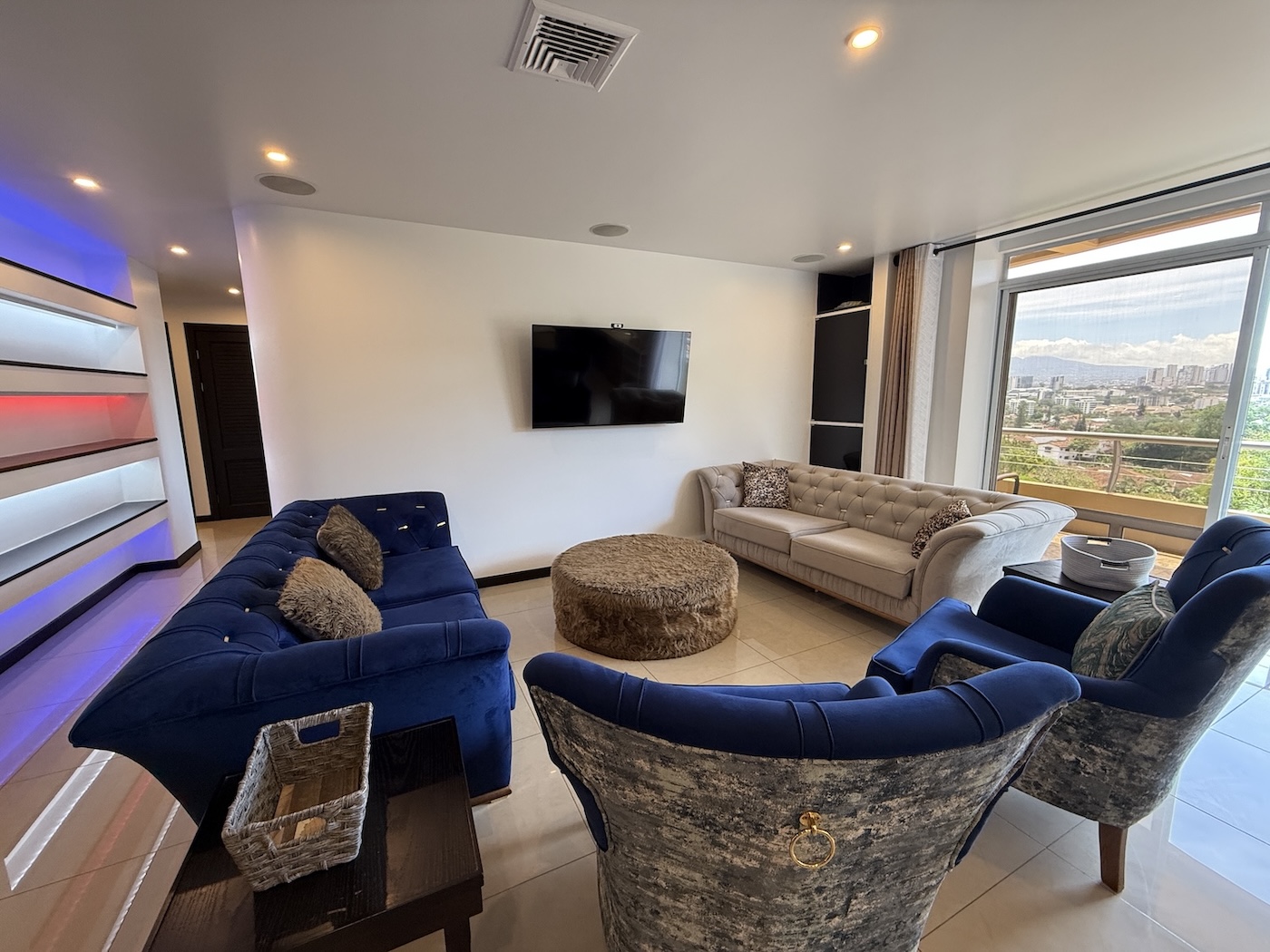 3 bed Apartment For Sale in Escazu, San Jose - thumb 7