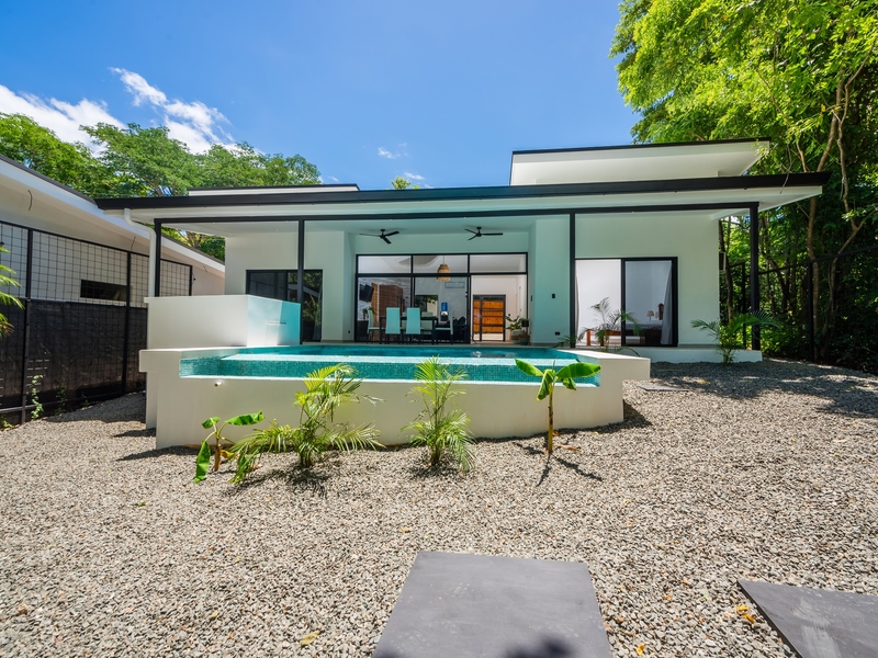 3 bed Single Family Homes For Sale in Tamarindo, Guanacaste - hero 3