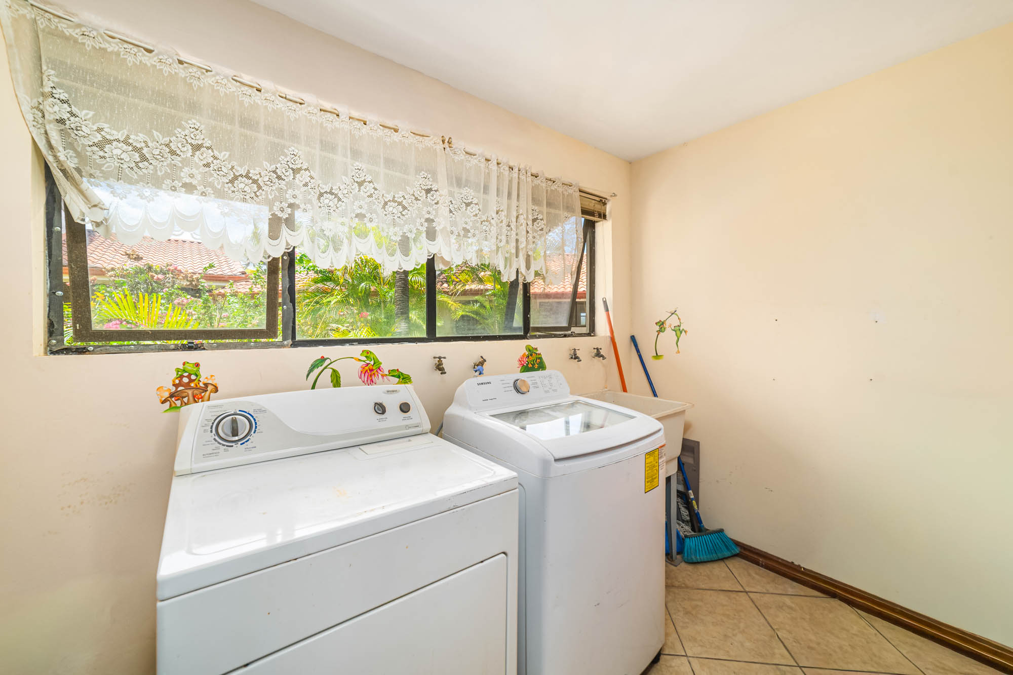 2 bed Condo For Sale in Playa Grande, Guanacaste - thumb 16