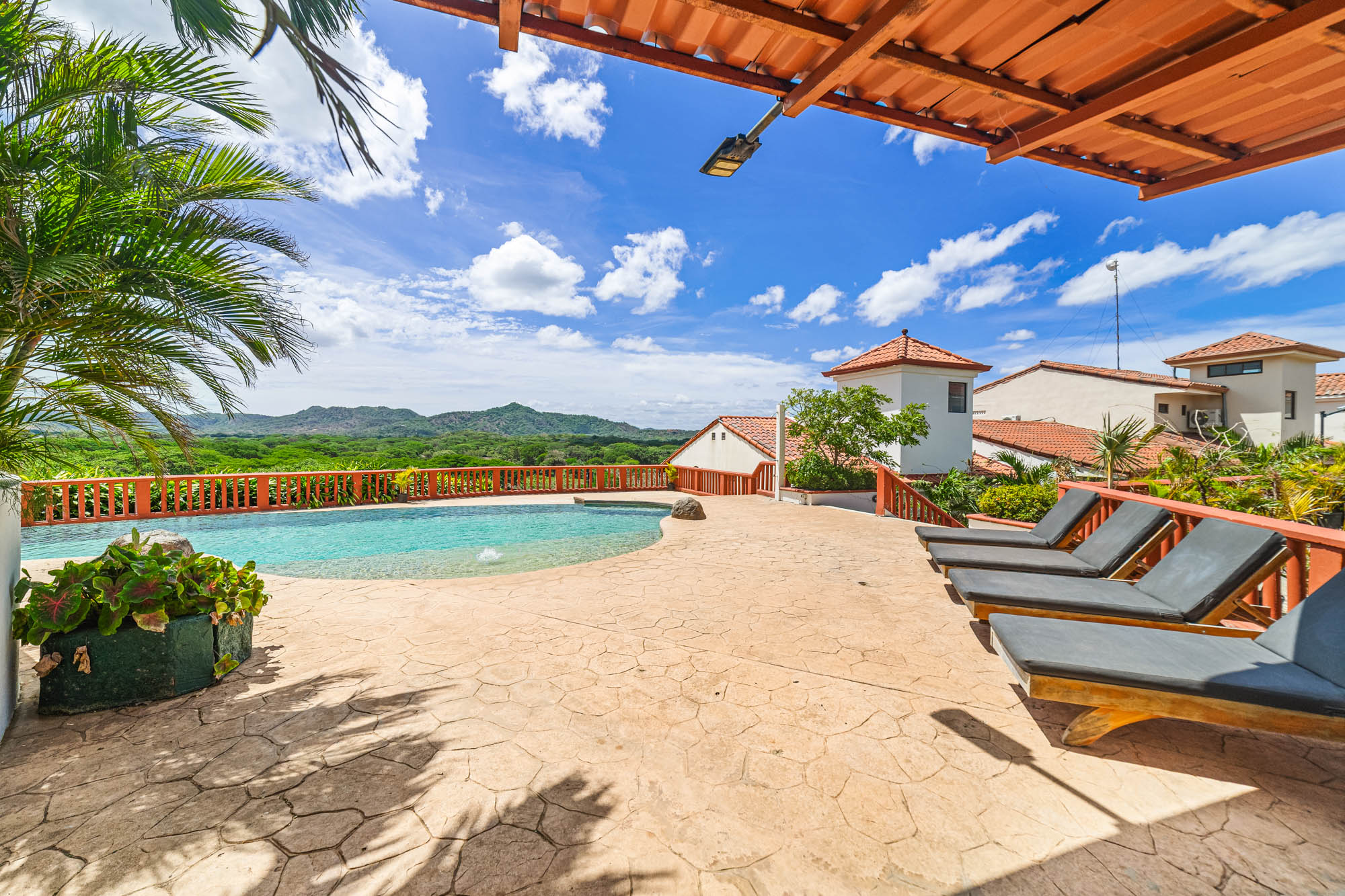 2 bed Condo For Sale in Playa Grande, Guanacaste - thumb 18