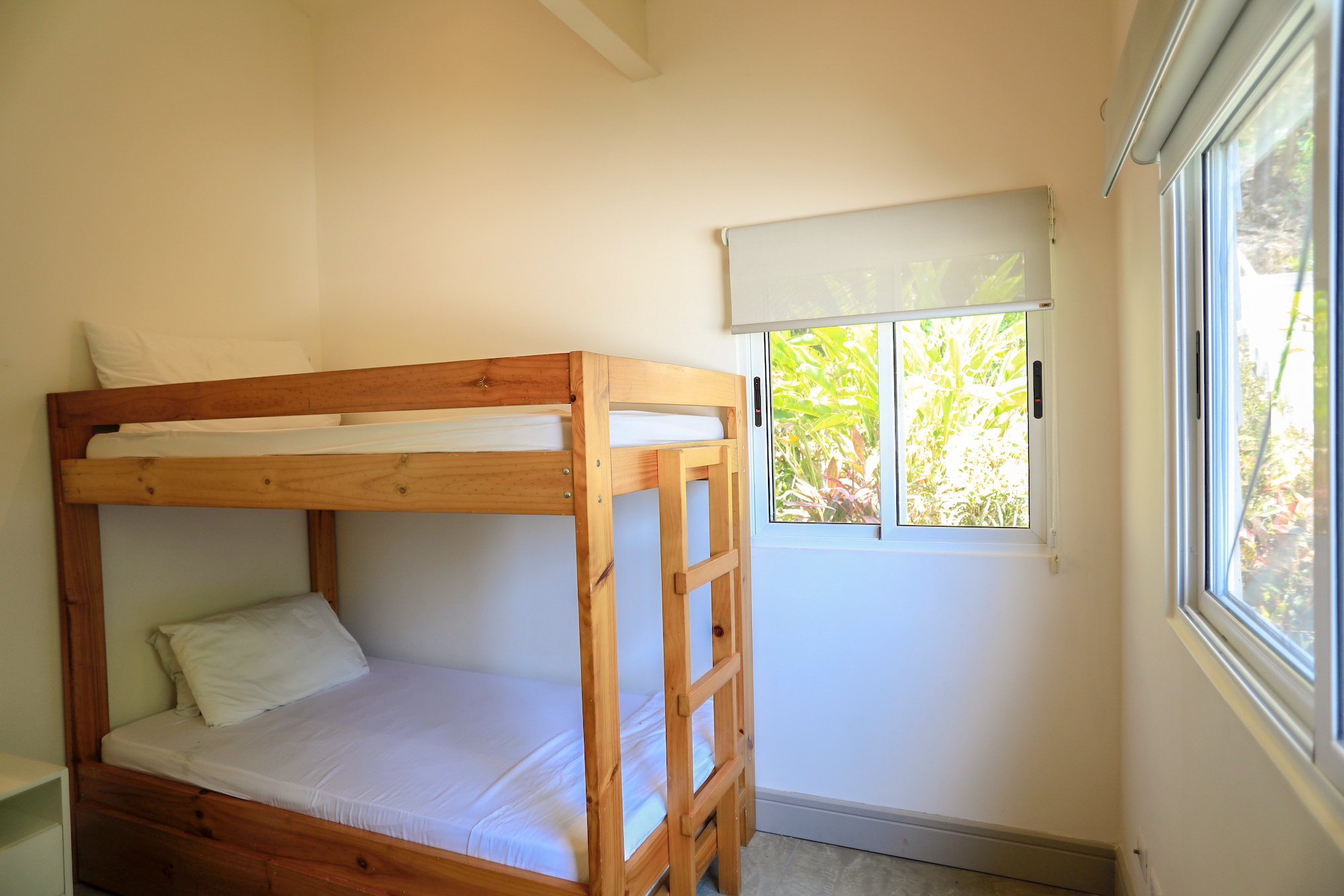 3 bed Single Family Homes For Sale in Santa Teresa, Puntarenas - thumb 16