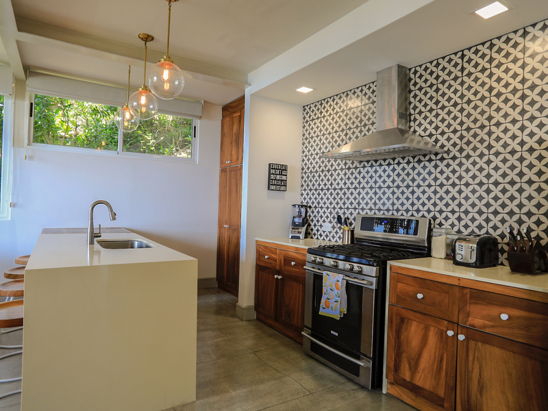 3 bed Single Family Homes For Sale in Santa Teresa, Puntarenas - hero 4