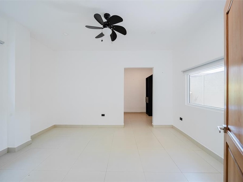 4 bed Single Family Homes For Sale in Herradura, Puntarenas - hero 11