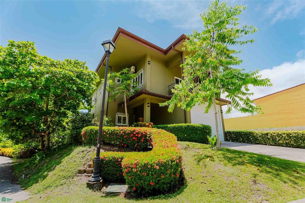4 bed Single Family Homes For Sale in Herradura, Puntarenas - thumb 27