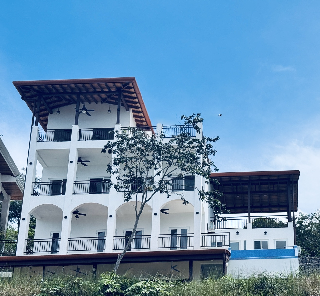 6 bed Single Family Homes For Sale in Playa Hermosa, Puntarenas - thumb 1