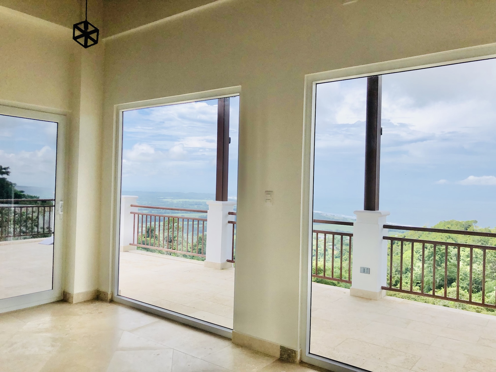 6 bed Single Family Homes For Sale in Playa Hermosa, Puntarenas - thumb 16