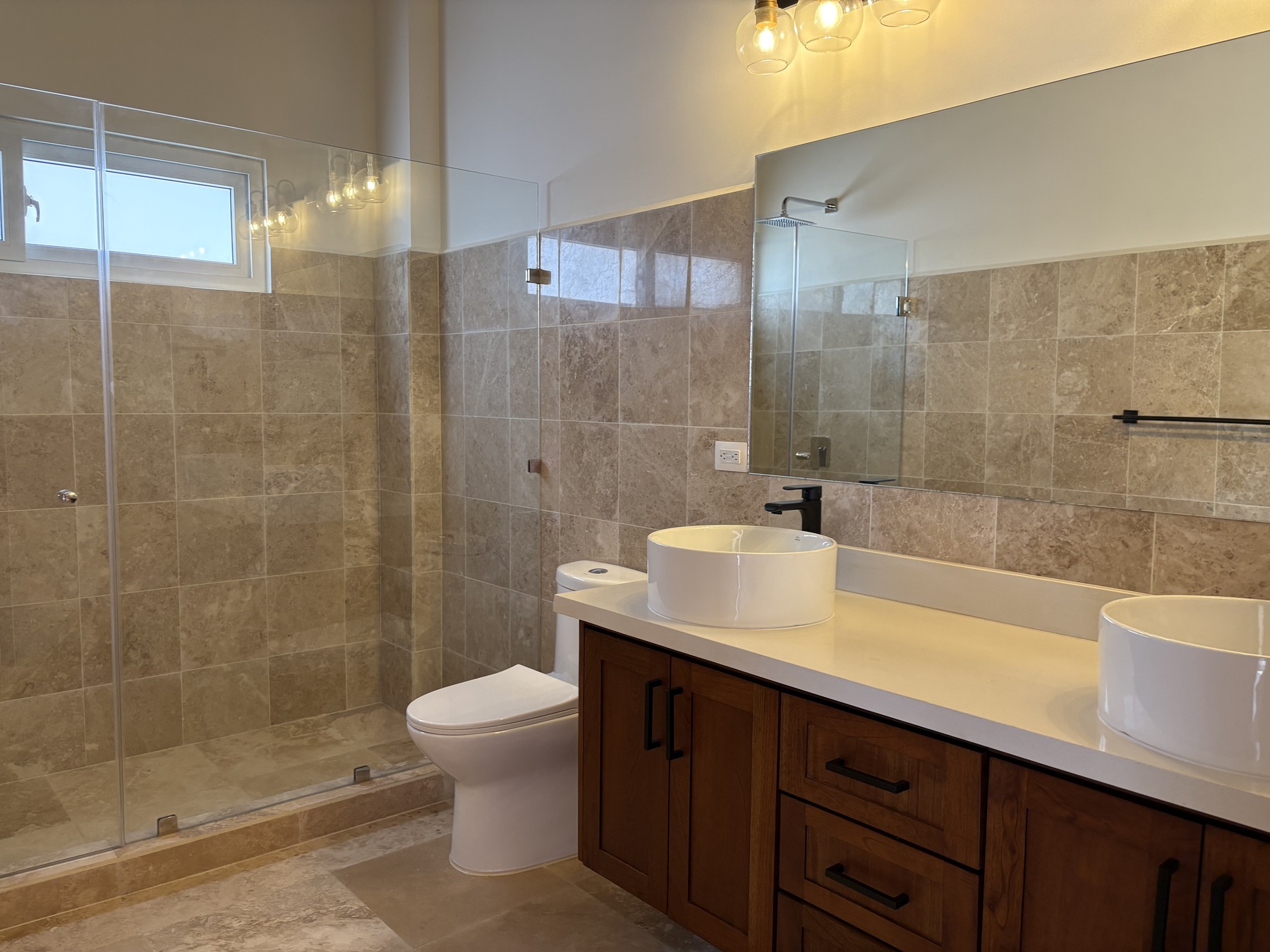 6 bed Single Family Homes For Sale in Playa Hermosa, Puntarenas - thumb 17