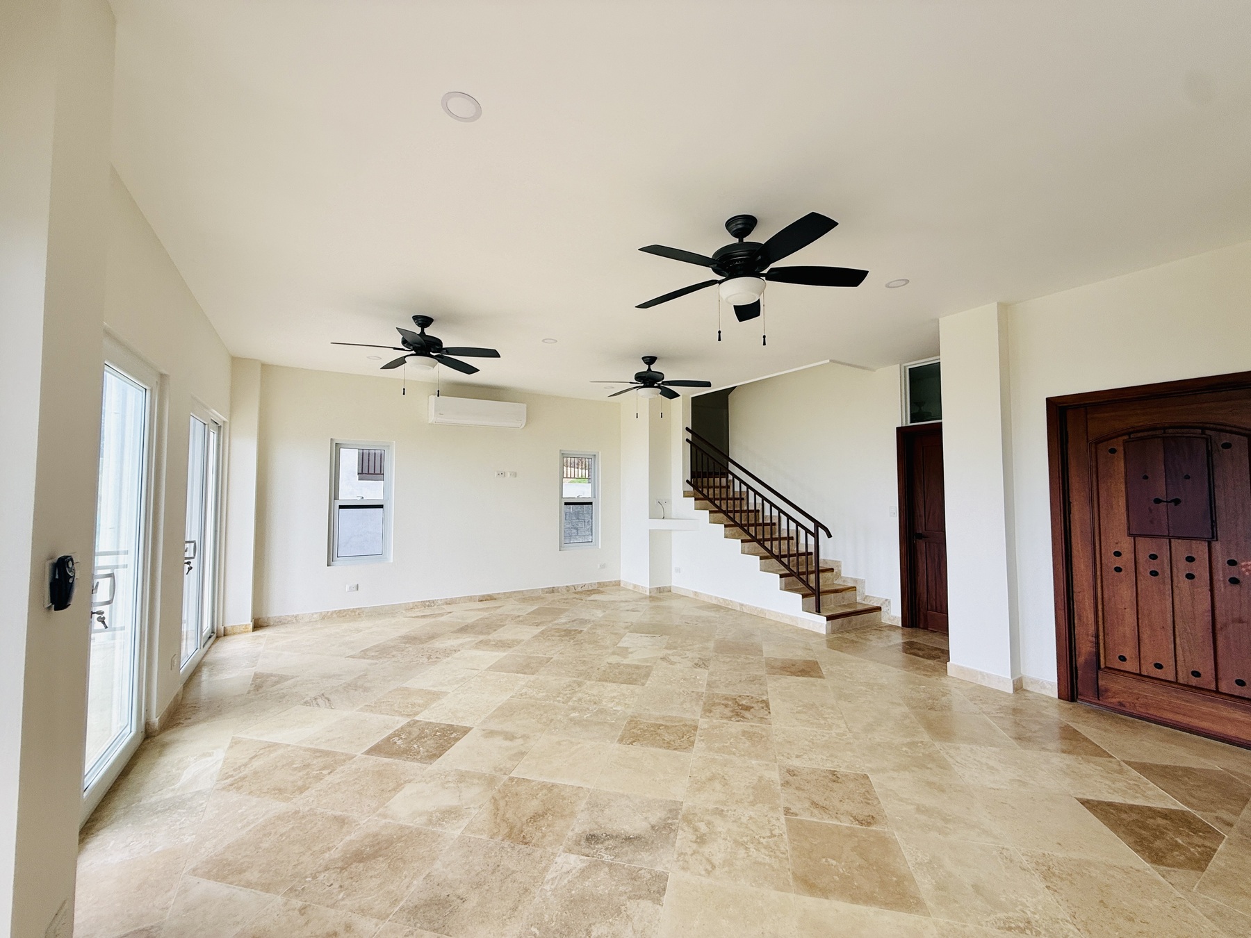 6 bed Single Family Homes For Sale in Playa Hermosa, Puntarenas - thumb 5