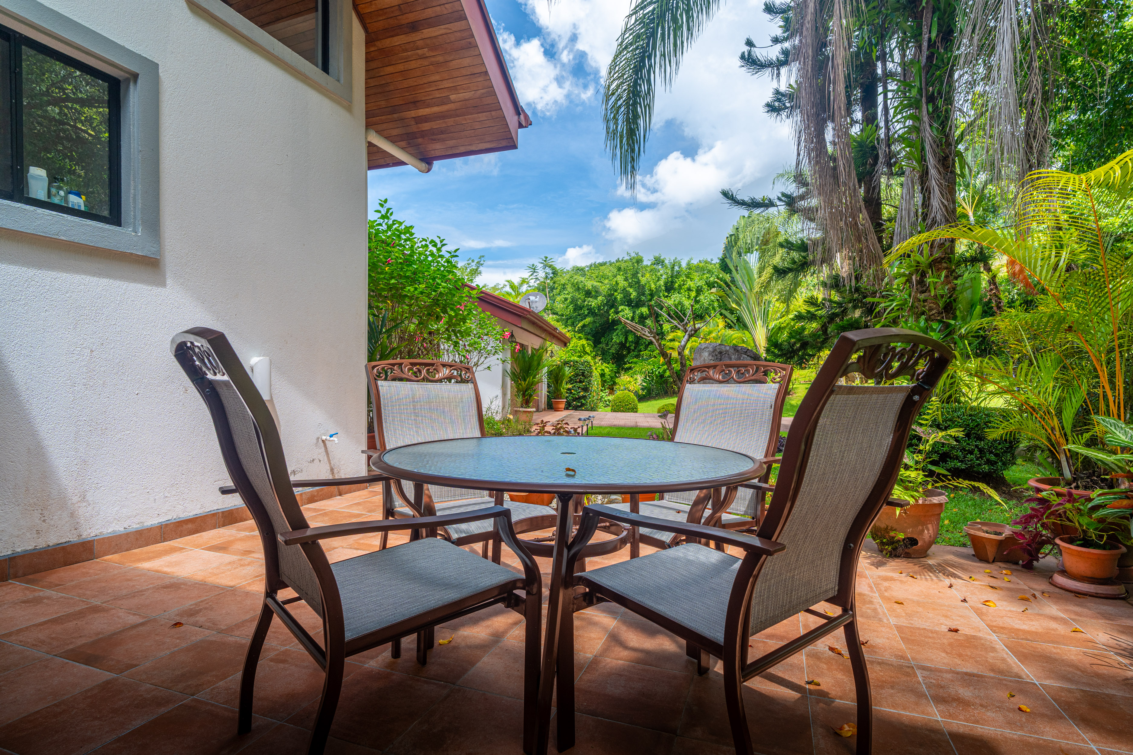 4 bed Single Family Homes For Sale in Ojochal, Puntarenas - thumb 8
