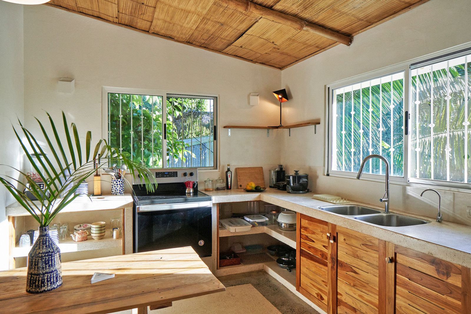 3 bed Single Family Homes For Sale in Santa Teresa, Puntarenas - thumb 8