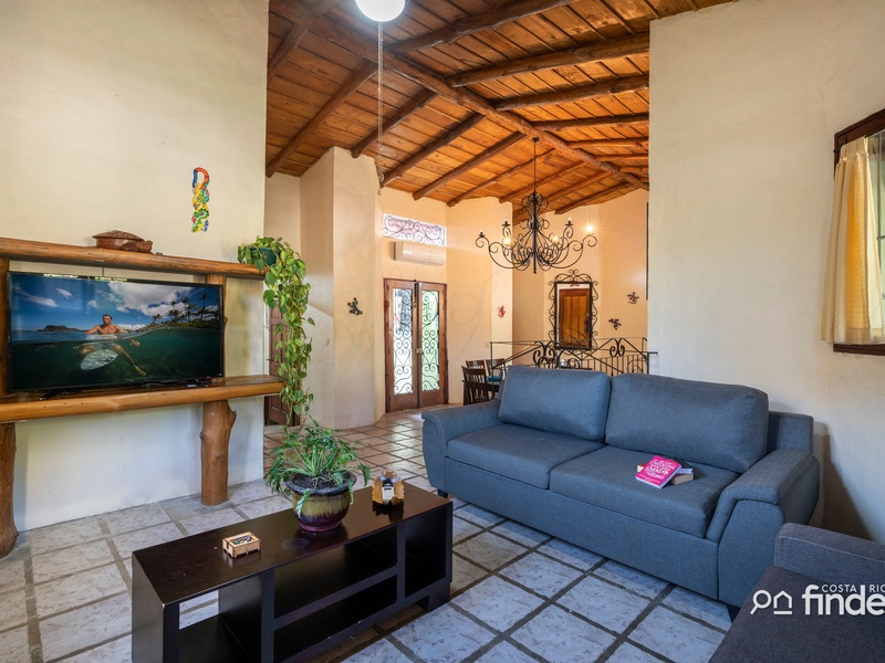 3 bed Single Family Homes For Sale in Playa Hermosa, Puntarenas - hero 7