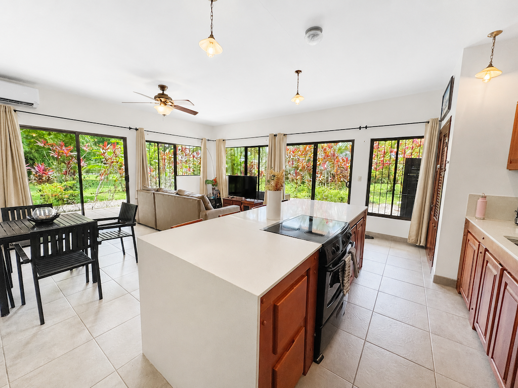 2 bed Condo For Sale in Quepos, Puntarenas - thumb 3