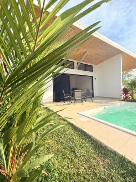 1 bed Apartment For Sale in Parrita, Puntarenas - thumb 1