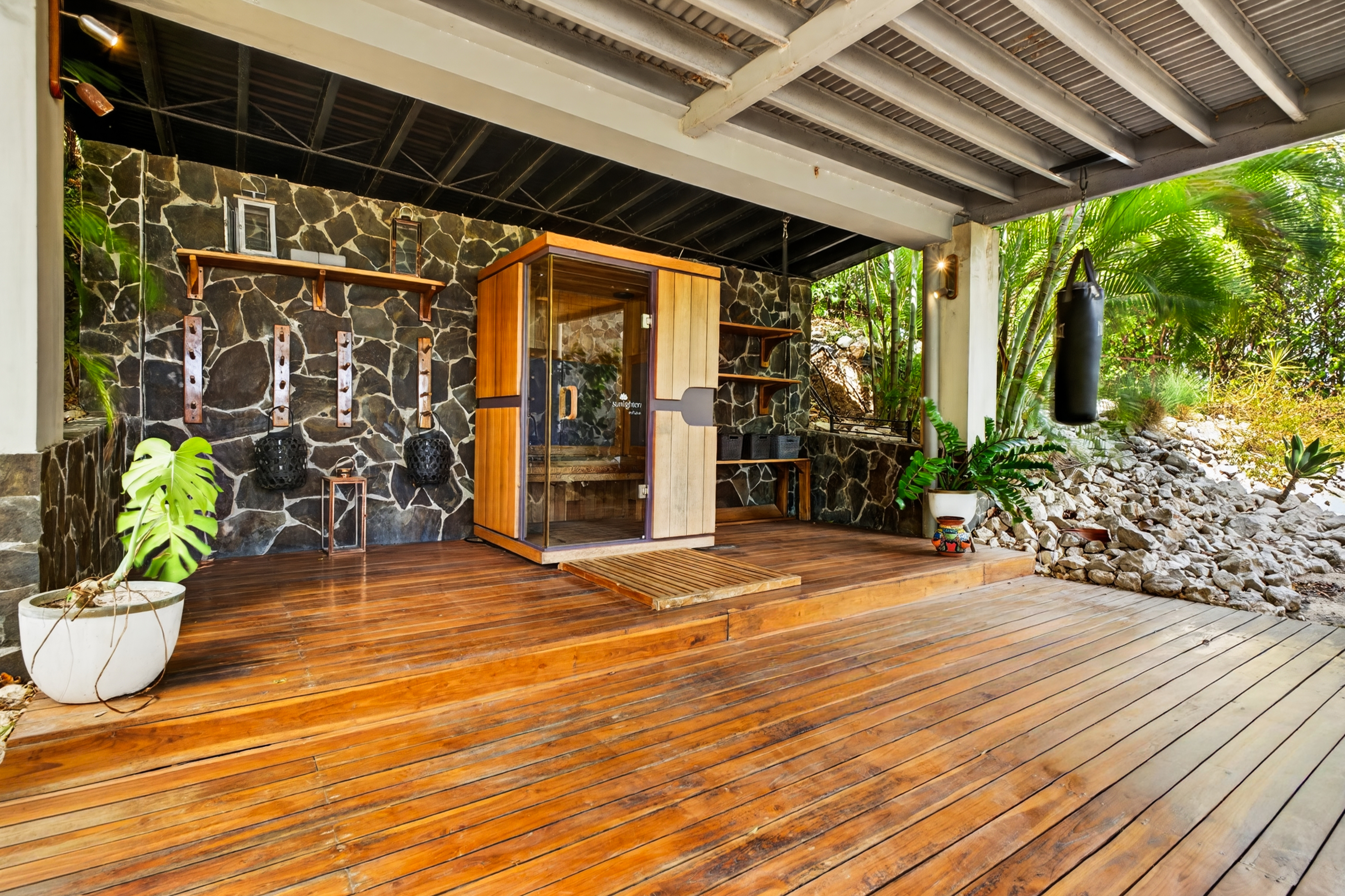 6 bed Single Family Homes For Sale in Playa Grande, Guanacaste - thumb 17