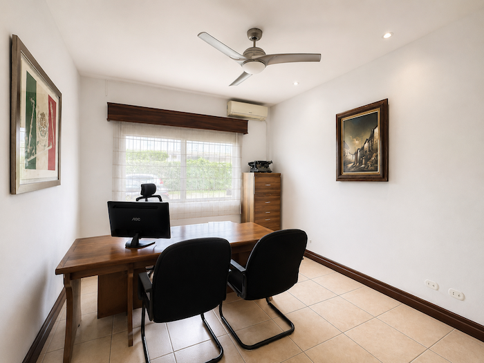 5 bed Single Family Homes For Sale in Santa Ana, San Jose - thumb 23