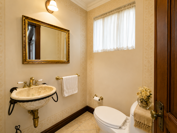 5 bed Single Family Homes For Sale in Santa Ana, San Jose - thumb 3