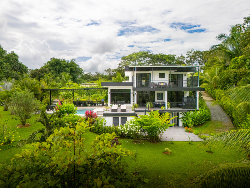 4 bed Single Family Homes For Sale in Ojochal, Puntarenas - 1