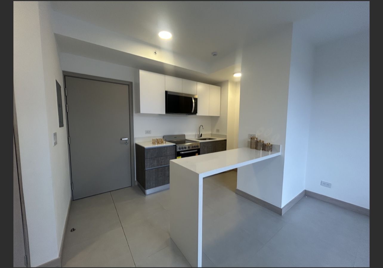 2 bed Condo For Rent in San Jose, San Jose - thumb 2