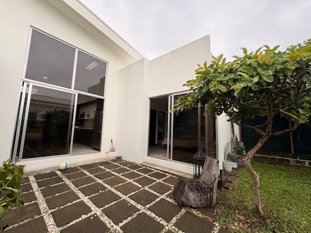 3 bed Single Family Homes For Sale in Rio Oro, San Jose - thumb 2