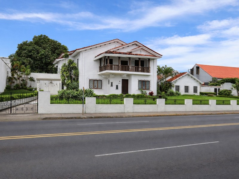 5 bed Single Family Homes For Sale in Heredia, Heredia - 1